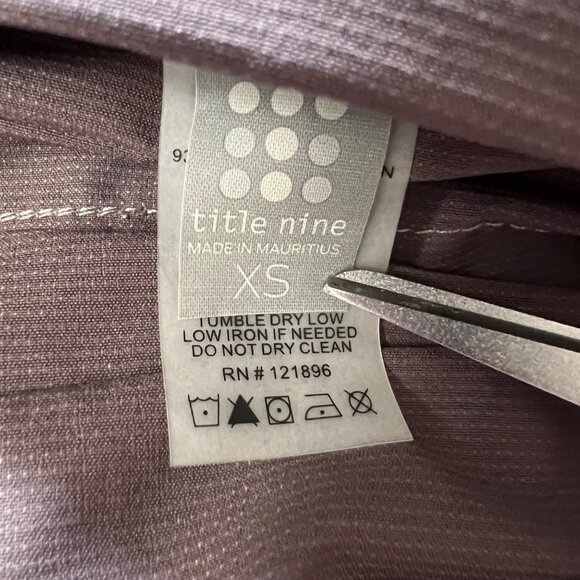 Title Nine Womens Annapurna Reversible Fleece Zip Jacket Burgundy Gray size XS - Picture 10 of 16